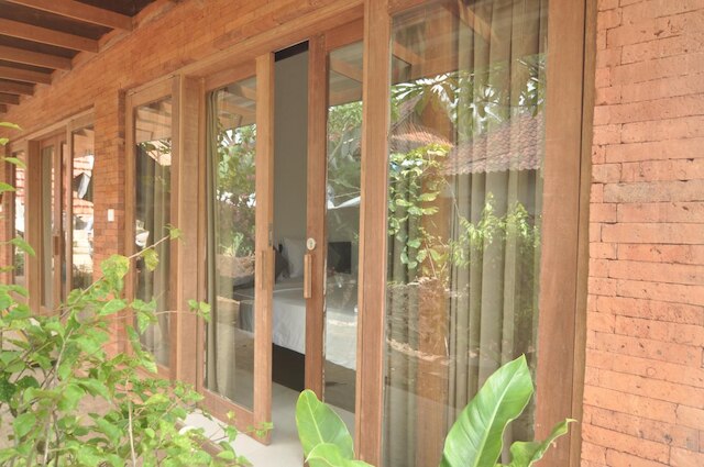 デデアネ ウブドゥ