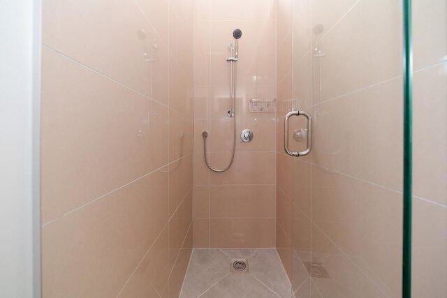 タカプナ中心部にある広々とした新しい家