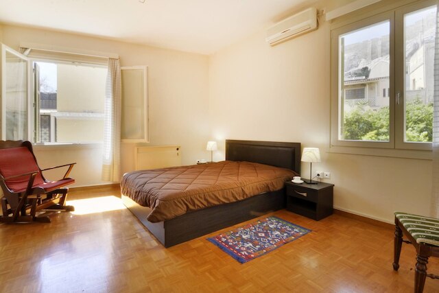 ヒストリック プラカ アパートメンツ