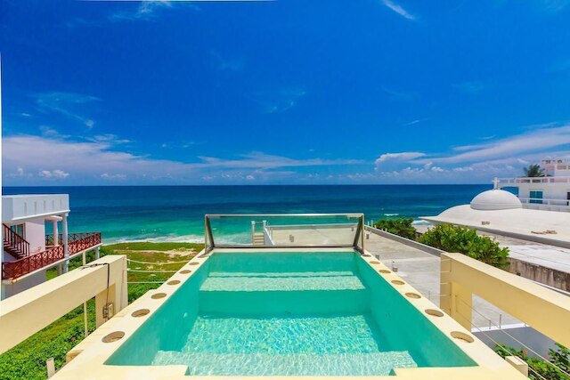 エスペランサ ダウンステアズ バイ スカイラン