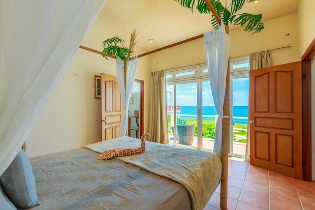 エスペランサ アップステアズ バイ スカイラン