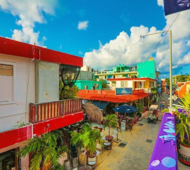 ハウス オブ アート バイ スカイラン