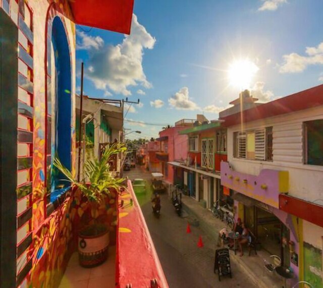 ハウス オブ アート バイ スカイラン