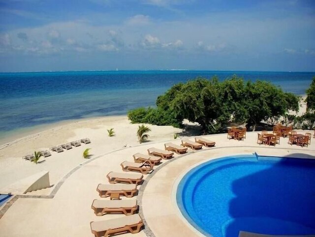 プエルタ アル マール 105 バイ スカイラン