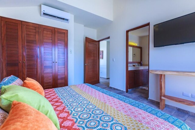 3 メンティラス クルー バイ スカイラン