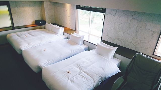 ワイヤーズホテルNAHA