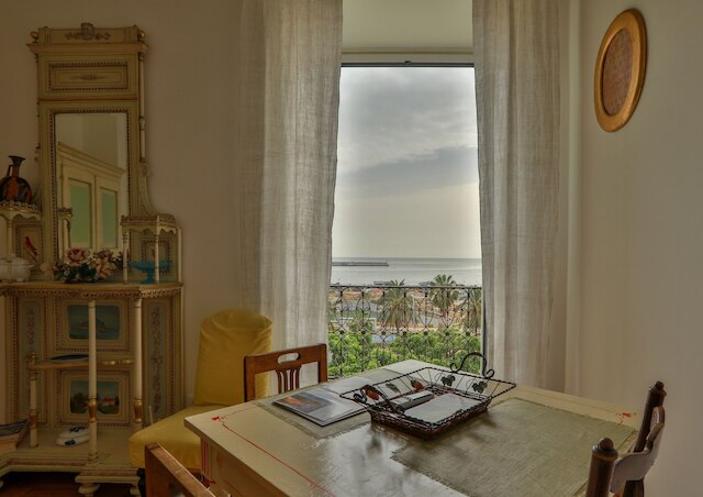 アメイジング シー ビュー イン ヒストリック ビルディング