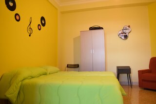 ラキローン B & B