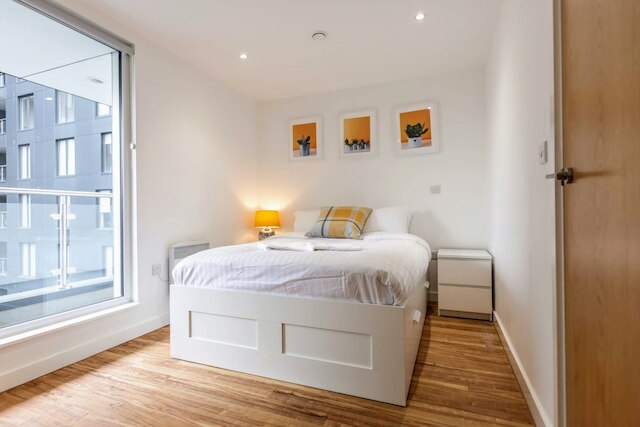 ウォーム アンド ウェルカミング アパートメンツ