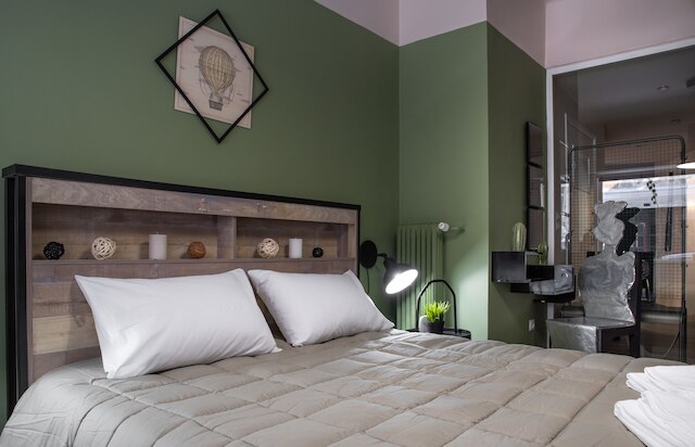 プラカ中心部にあるオートノマス ハウス