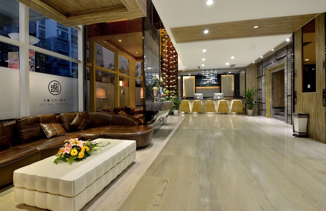 成都 ハオイー シューボー ホテル (好逸舒泊酒店)