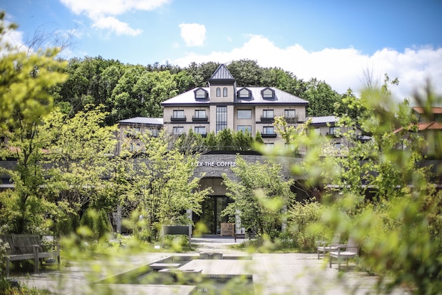 エデン パラダイス ホテル