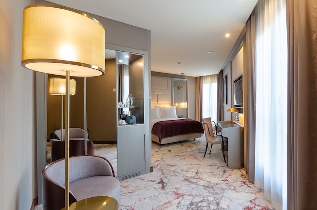 トゥリム ブールバード ホテル