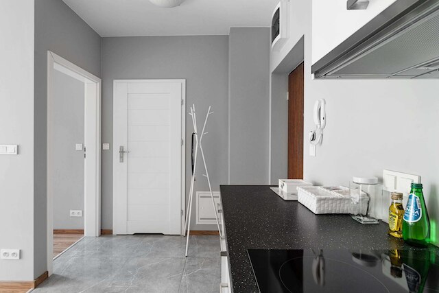 ワルシャワ ヴロチー ブリリアント アパートメント