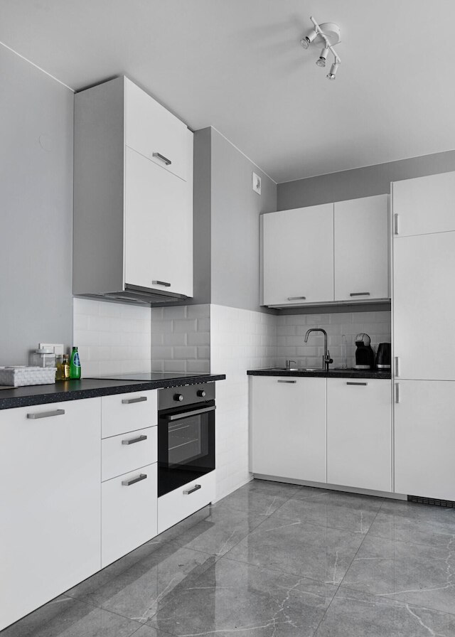 ワルシャワ ヴロチー ブリリアント アパートメント