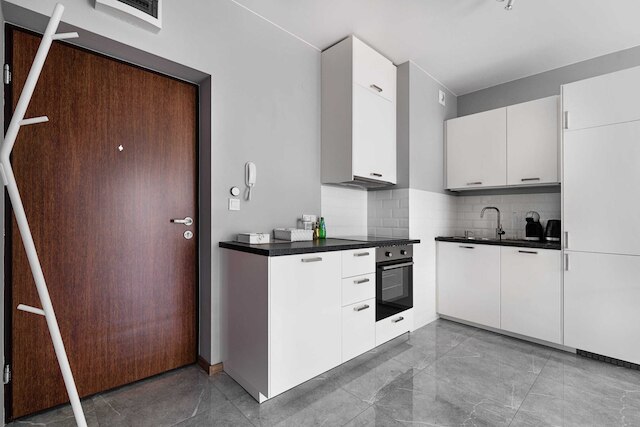 ワルシャワ ヴロチー ブリリアント アパートメント