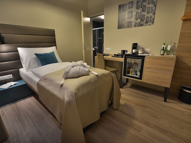 EA ホテル ニュー タウン