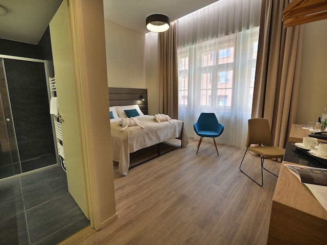 EA ホテル ニュー タウン