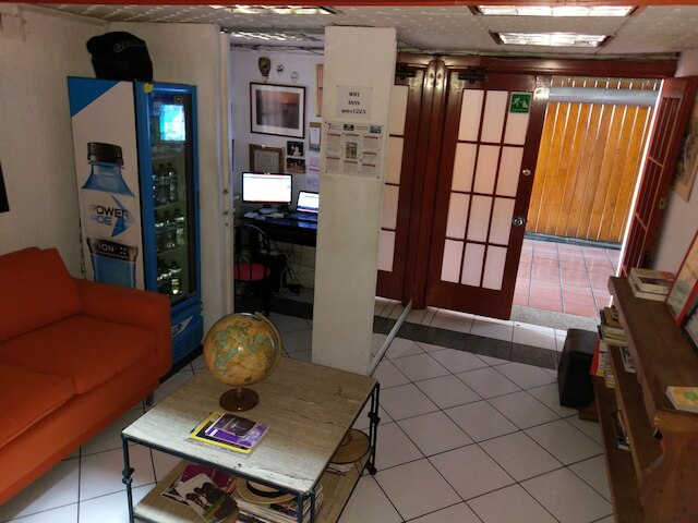 アニス ホスタル