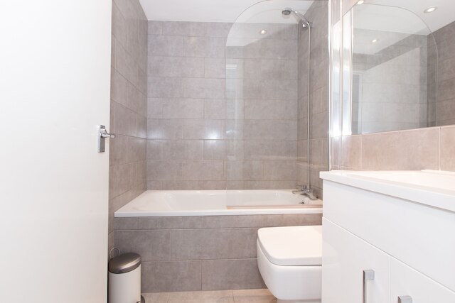 ベイズウォーター アパートメンツ バイ アロ ハウジング