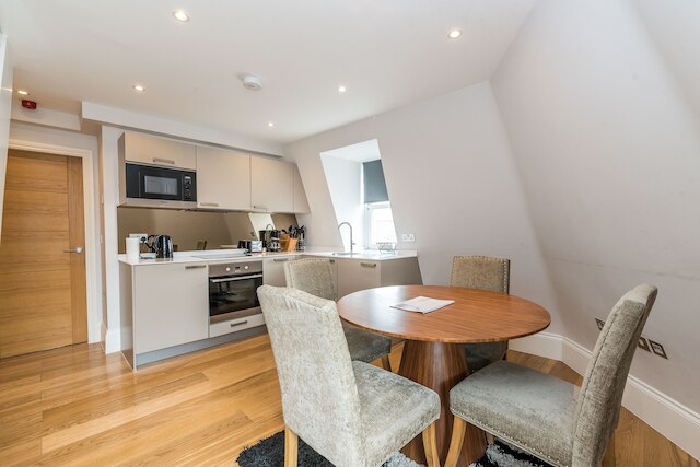 ピカデリー ロフツ バイ アロ ハウジング