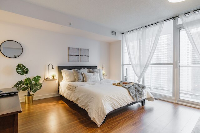 サルカー スイーツ - 75 ヨクイーンズワーフ