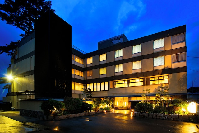 宵待ちの宿 萩一輪