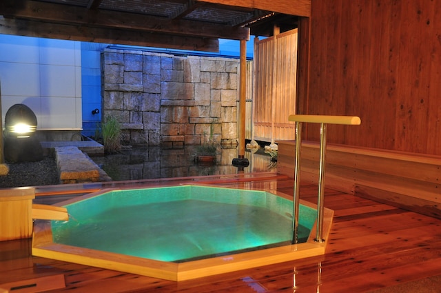 白子温泉 青松庭 白砂