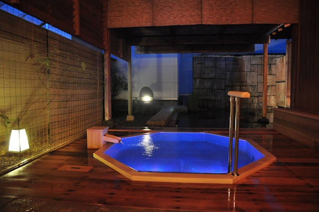 白子温泉 青松庭 白砂