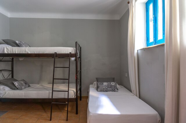 ディオスクーロス ホステル