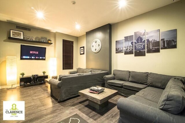 ザ・クラレンスパーク - ホステル