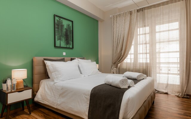 モナスティラキ アーバン アパートメンツ