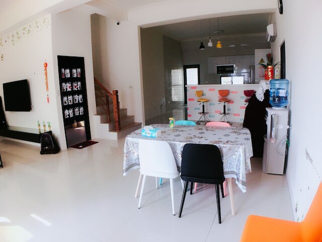 エジーン シー ホームステイ