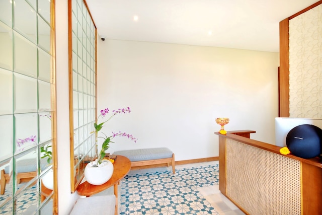 アヨーナ  ヴィラ  スミニャック バイ イニI ヴィー ホスピタリティ