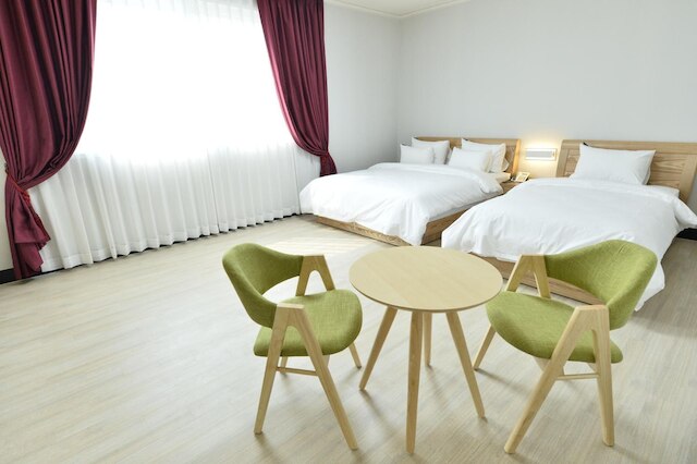 クァンジュ ツーリスト ホテル