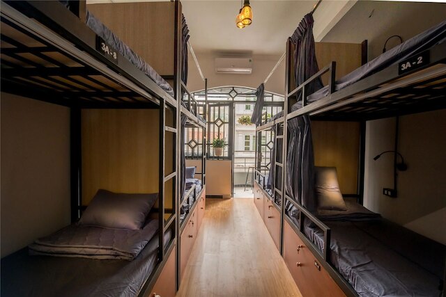 ザ レイク ホテル & カフェ