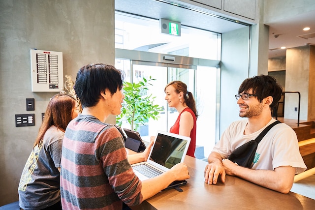 &AND HOSTEL HOMMACHI EAST