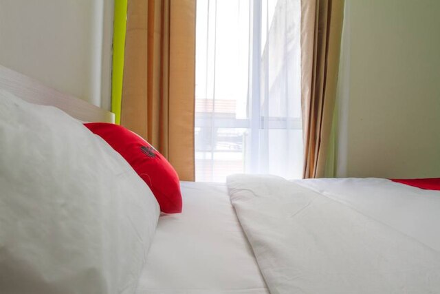 レッドドアーズ ニア パサー バル バンドン