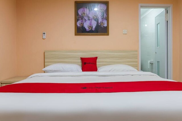 レッドドアーズ ニア イスタナ プラザ 2