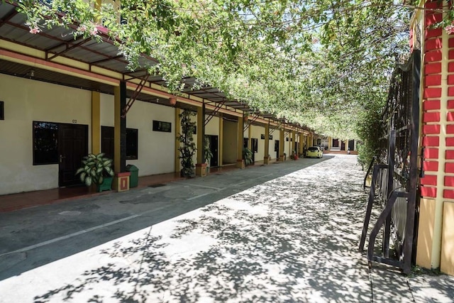 レッドドアーズ ニア サマリンダ スクエア