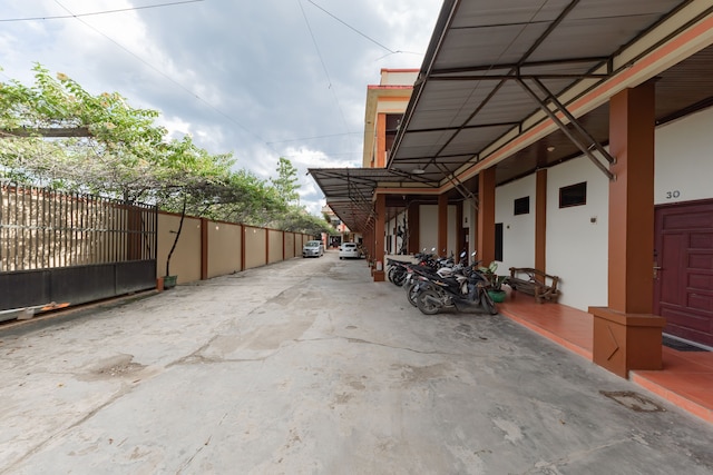 レッドドアーズ ニア サマリンダ スクエア