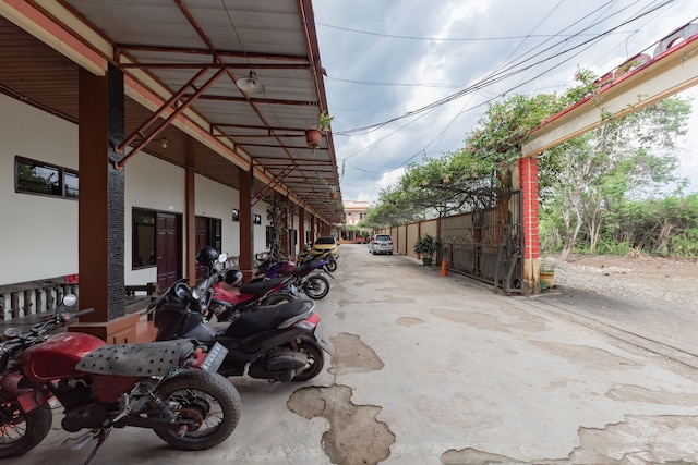 レッドドアーズ ニア サマリンダ スクエア