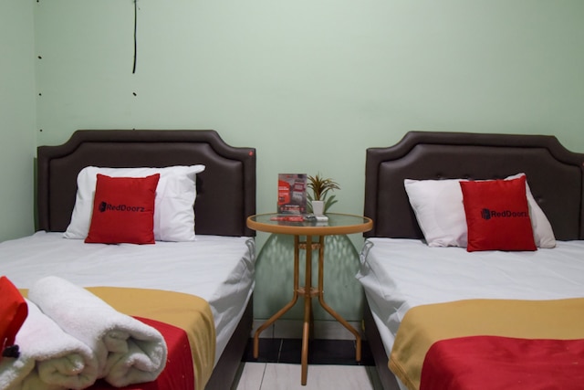 レッドドアーズ シャリア― ニア DBL アリーナ 2