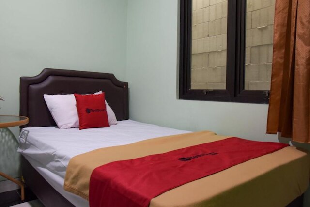 レッドドアーズ シャリア― ニア DBL アリーナ 2