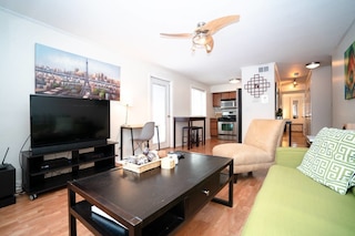 ザ コージー コーナー キャピタル ヒル エスケープ