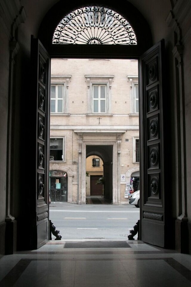 エメラス ブティック ハウス アパートホテル パンテオン