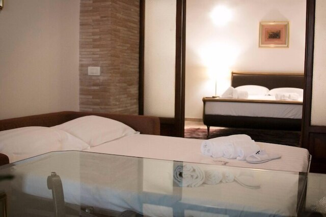 エメラス ブティック ハウス アパートホテル パンテオン