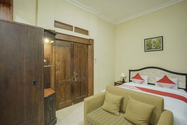 OYO 804 ンダレム マハラニ ゲストハウス