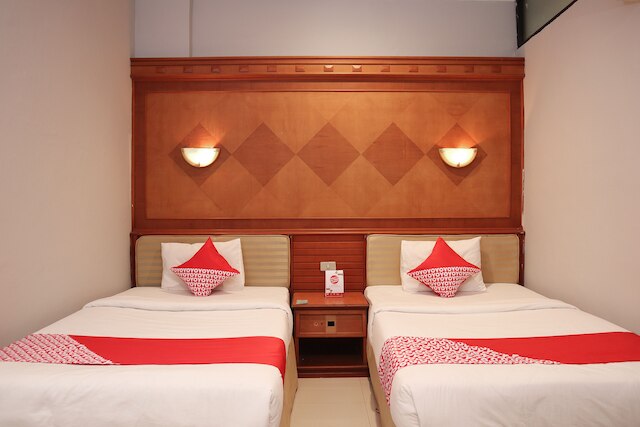 OYO 742 モナプラザホテル