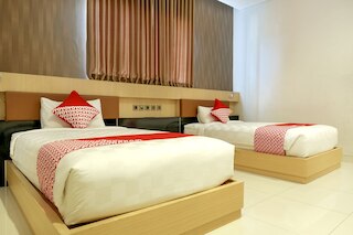 グランド オマー サストロ